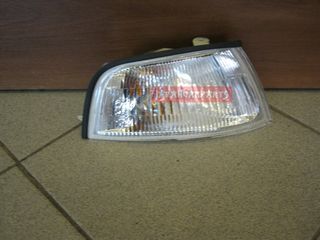 ΓΩΝΙΑ ΦΛΑΣ ΔΕΞΙΑ ΛΕΥΚΗ MITSUBISHI LANCER 1995-2003 MR376893