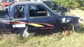 Toyota Hilux 2.4 DIESEL 4X4 1/2 καμπινα '01