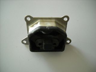 ΒΑΣΗ ΜΗΧΑΝΗΣ OPEL CORSA B TIGRA ΕΜΠΡΟΣΘΙΑ ΔΕΞΙΑ