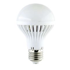 Λάμπα led A70 αχλάδι E27 8W 230V 6000k ψυχρό λευκό φως δέσμης 180° 640 lumen 20000h