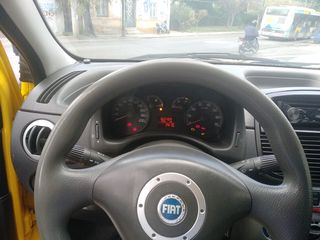 Fiat Punto 2004-thumb-4