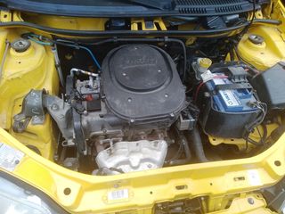 Fiat Punto 2004-thumb-11