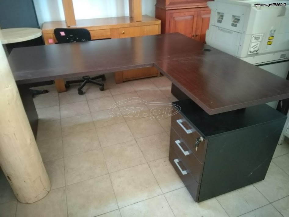 ΓΡΑΦΙΟ ΔΙΕΥΘΥΝΤΗ (564/3)  DESK