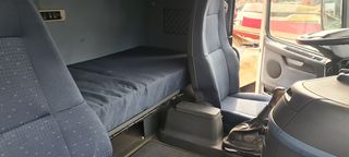 ΚΑΜΠΙΝΑ VOLVO FH13 -thumb-3