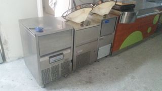 Παγομηχανή 40 κιλών από 300 ευρώ