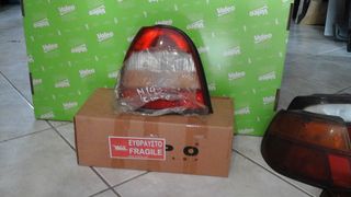 Φανάρι πίσω αριστερό NISSAN SUNNY N14 5D