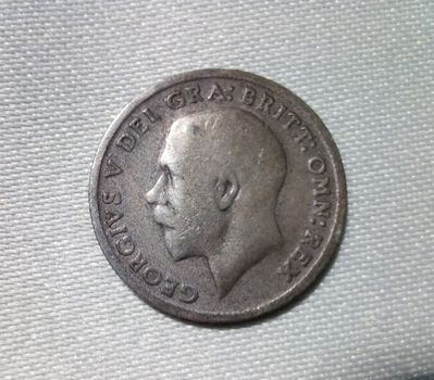 6 SIX PENCE  1924 , GR. BRITAIN , silver 