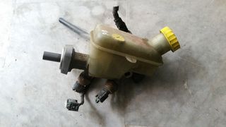 ΑΝΤΛΙΑ & ΔΟΧΕΙΟ ΥΓΡΩΝ ΦΡΕΝΟΥ AUDI A2-thumb-1