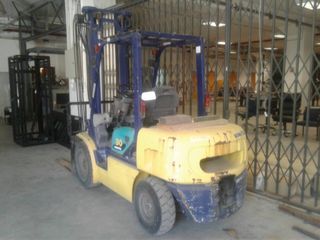 Komatsu 2005 3.0 TON AUTOMATIC 4  POSITION-thumb-3