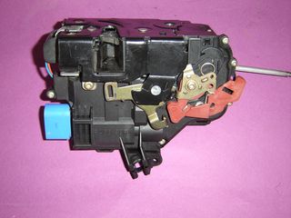 ΚΛΕΙΔΑΡΙΑ ΠΟΡΤΑΣ ΟΔΗΓΟΥ AUDI A3 '03-'05/A8 '02-'05 4E1837015-thumb-1