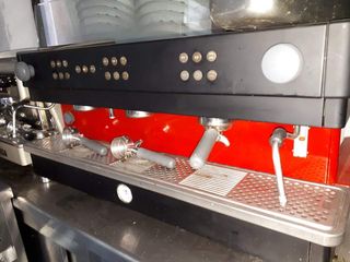 Διάφορες μηχανές καφέ από 100 ευρώ