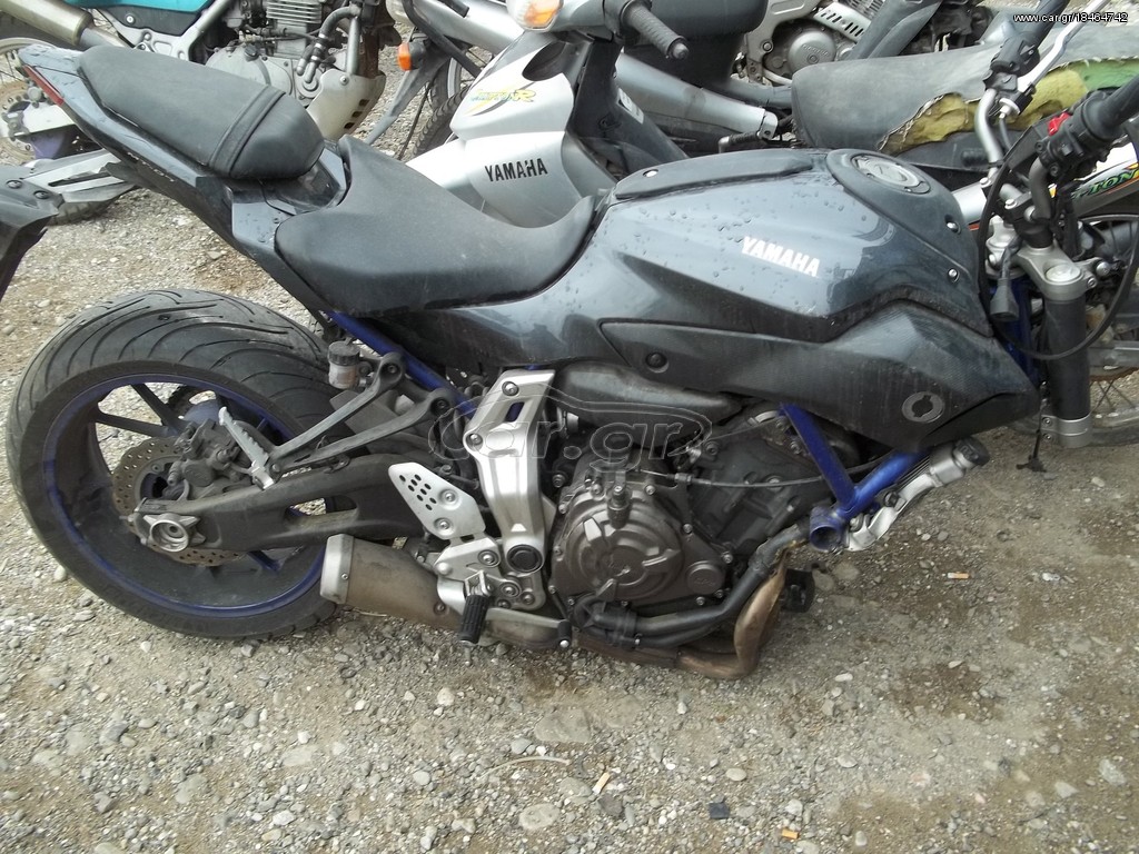 YAMAHA MT-07