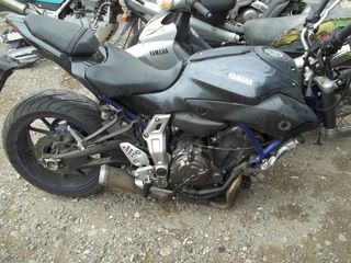 YAMAHA MT-07