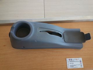 ΚΟΝΣΟΛΑ ΧΕΙΡΟΦΡΕΝΟΥ ΜΕΣΑΙΑ  5ΗΒ HYUNDAI ACCENT 1999-2003