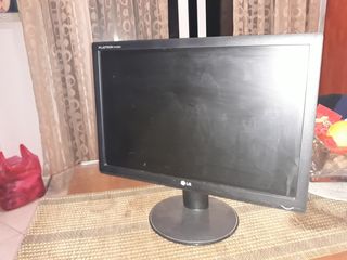 LG flatron w1934s-bn-thumb-1