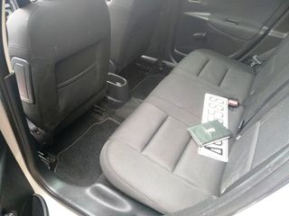 Peugeot 207 2008 SW-thumb-12
