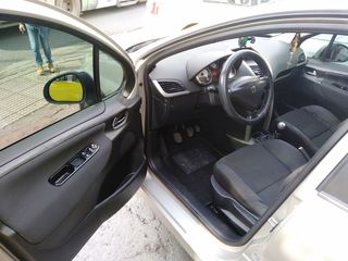 Peugeot 207 2008-thumb-2