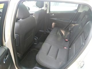 Peugeot 207 2008-thumb-5