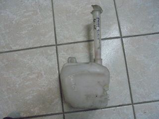 SUZUKI SWIFT 96-05 ΔΟΧΕΙΟ ΝΕΡΟΥ ΥΑΛΟΚΑΘΑΡΙΣΤΗΡΩΝ  ΑΠΟΣΤΟΛΗ ΣΤΗΝ ΕΔΡΑ ΣΑΣ