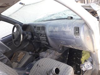 TOYOTA HILUX D4D 2003 4X2 -thumb-1