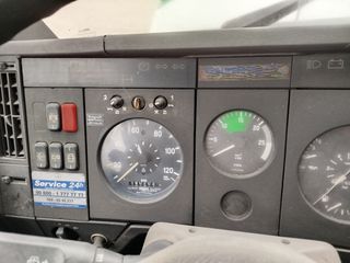 Mercedes-Benz 1994 1422 -thumb-11
