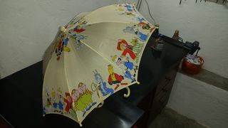 Vintage Παιδική Ομπρέλα αγορασμένη το 1981 !! 
