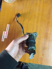 ΚΛΕΙΔΑΡΙΑ YAMAHA XT  250-thumb-1