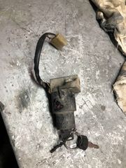 ΚΛΕΙΔΑΡΙΑ YAMAHA XT  250-thumb-2