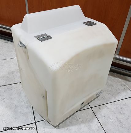 ΕΚΘΕΣΙΑΚΑ ΚΟΥΤΙΑ DELIVERY ΑΠΟ ΒΙΤΡΙΝΑ