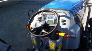 Αμπελουργικά Τρακτέρ New Holland 2023 T3.70F ( 56-75HP )-thumb-10
