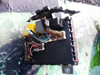 Ασφαλιοθηκη Fiat pundo 1-thumb-1