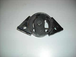 ΒΑΣΗ ΜΗΧΑΝΗΣ NISSAN PRIMERA P10 2.0D ΟΠΙΣΘΙΑ