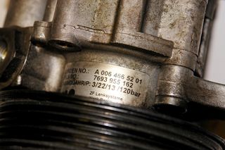 ΑΝΤΛΙΑ/ΤΡΟΜΠΑ ΤΙΜΟΝΙΟΥ ΓΙΑ MERCEDES-BENZ SPRINTER 906 ΚΑΙ VITO VIANO 639 (OM 642 V6)-thumb-2