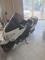 Yamaha TMAX White '10 anniversary edition