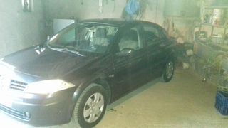 Renault megane sedan-thumb-3
