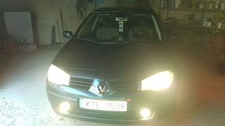 Renault megane sedan-thumb-2