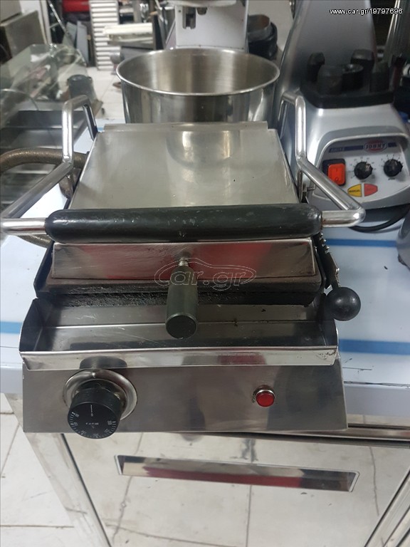 Τοστιέρα μονή ραβδωτή