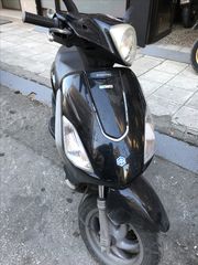 Piaggio fly 100-125-thumb-1
