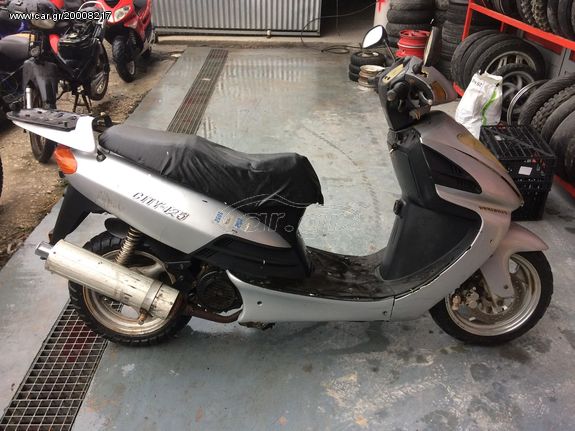 LIFAN CITY-GITY 125 MOTO PAPATSILEKAS