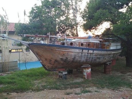  Υδραυλικό Τιμόνι, inox βάση, μαζί με σώμα από δεκάμετρο ξύλινο Liberty  & ανταλλακτικά.