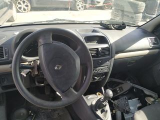 RENAULT CLIO 05' 1.4cc-thumb-4