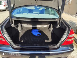 Mercedes-Benz E 200 2005-thumb-1