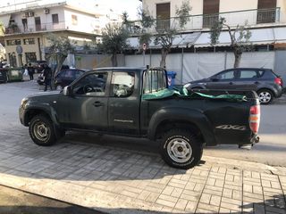 Mazda BT-50 2010-thumb-4