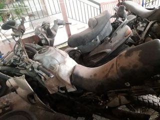 KAWASAKI KLE 400 ΓΙΑ ΑΝΤΑΛΛΑΚΤΙΚΑ-thumb-6