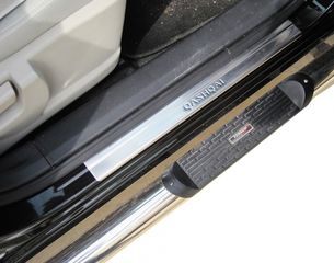 Mεταλλικά ανοξείδωτα μαρσπιέ Qashqai + 2 (7 θέσιο)