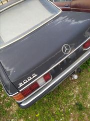 Mercedes-Benz 300 1981 123 DIESEL-thumb-4