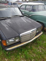 Mercedes-Benz 300 1981 123 DIESEL-thumb-2