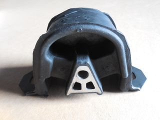 ΒΑΣΗ ΜΗΧΑΝΗΣ DAEWOO LANOS NEXIA  ΔΕΞΙ