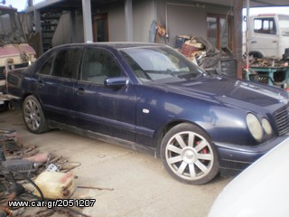 Mercedes-Benz 200 1998-thumb-1