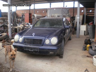 Mercedes-Benz 200 1998-thumb-2